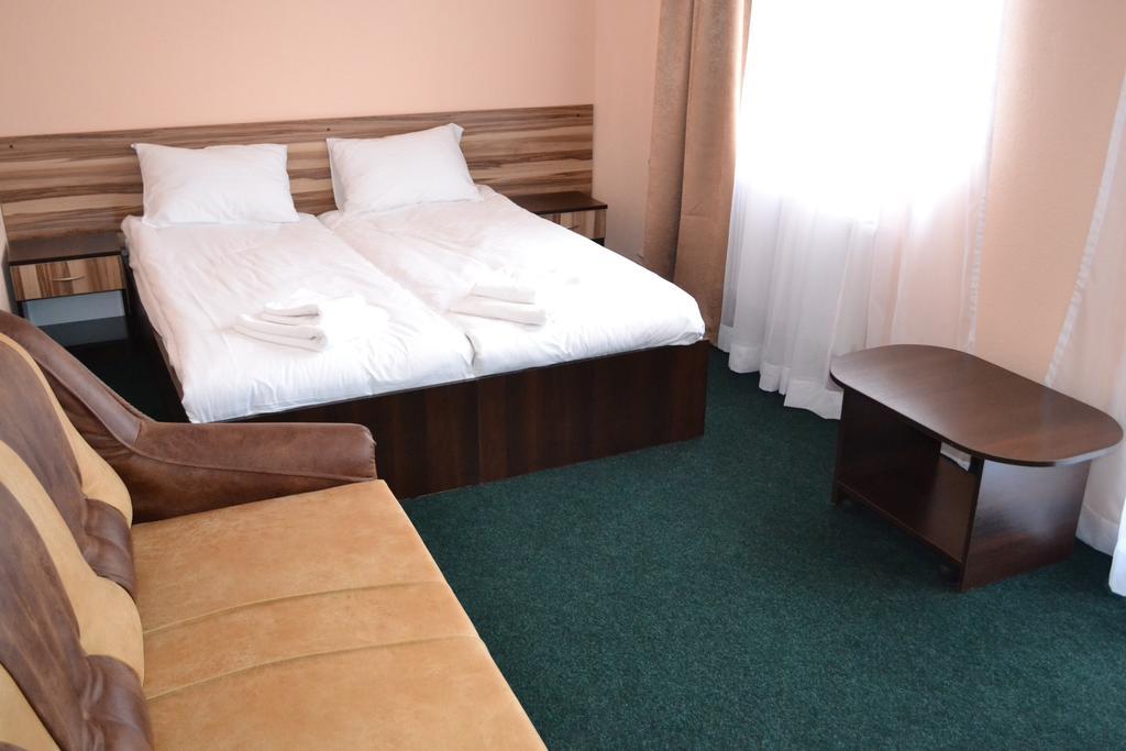 Hotel Restaurant Vizit Truskavets Bilik gambar