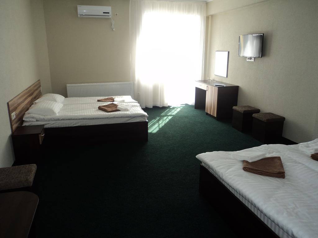 Hotel Restaurant Vizit Truskavets Bilik gambar