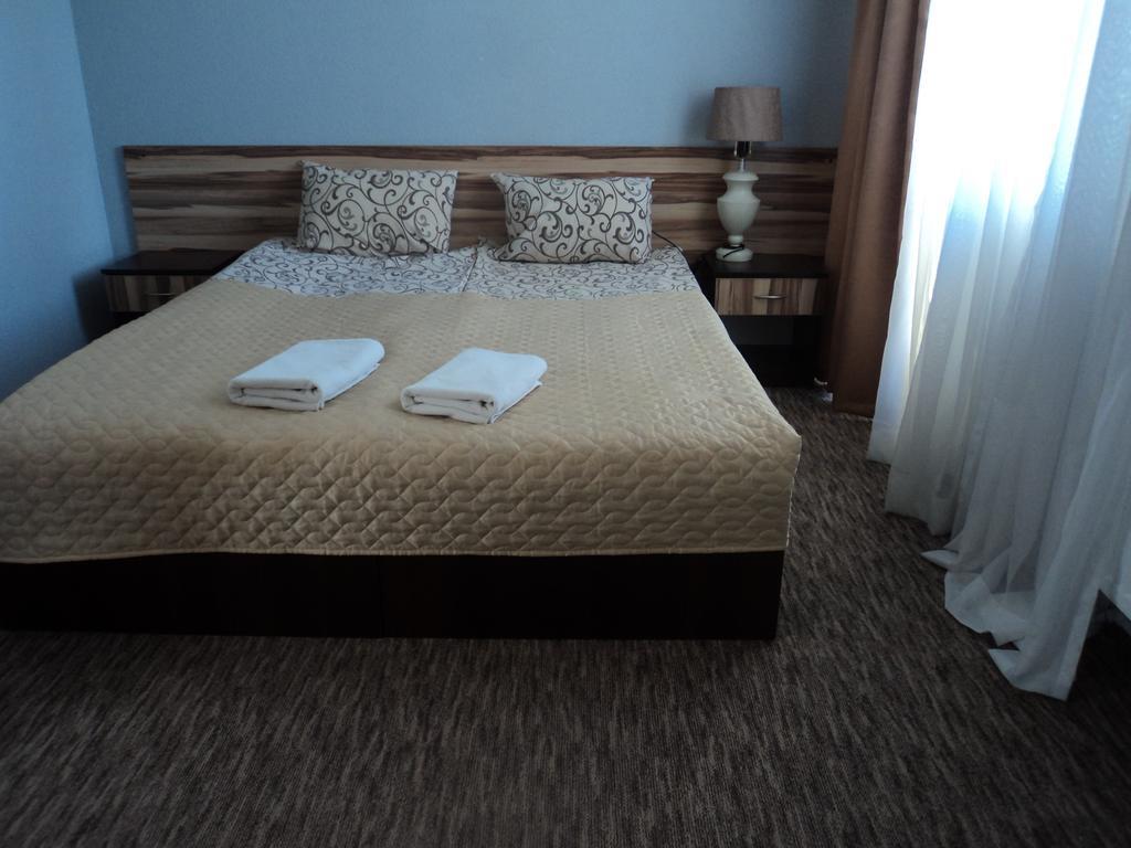 Hotel Restaurant Vizit Truskavets Luaran gambar